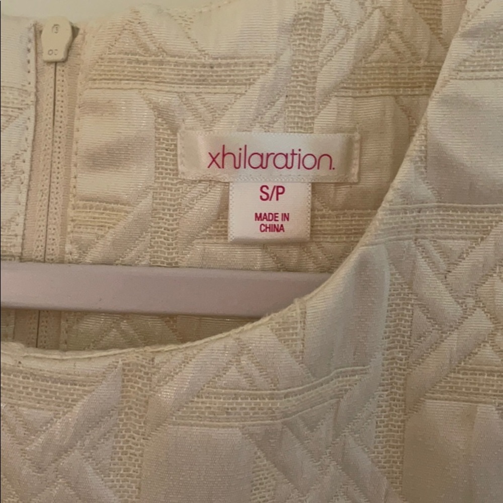 Textured solid cream shift dress - Picture 3 of 3